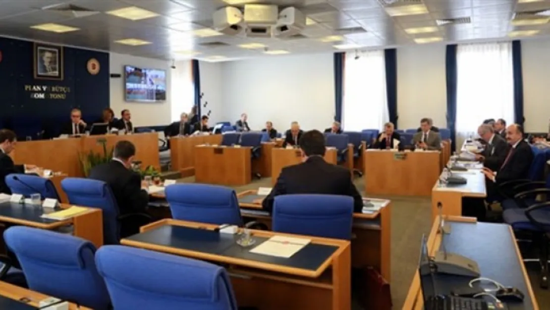Sözleşmeli personele kadro getiren teklif Plan ve Bütçe Komisyonu'nda