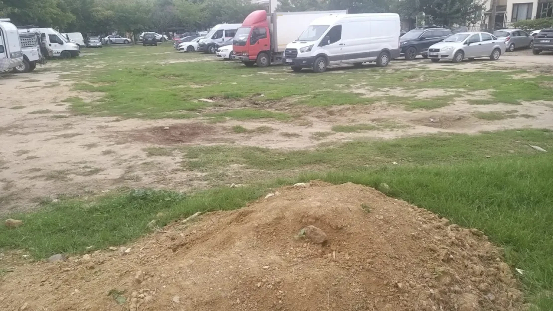 Spor alanını otopark yaptılar