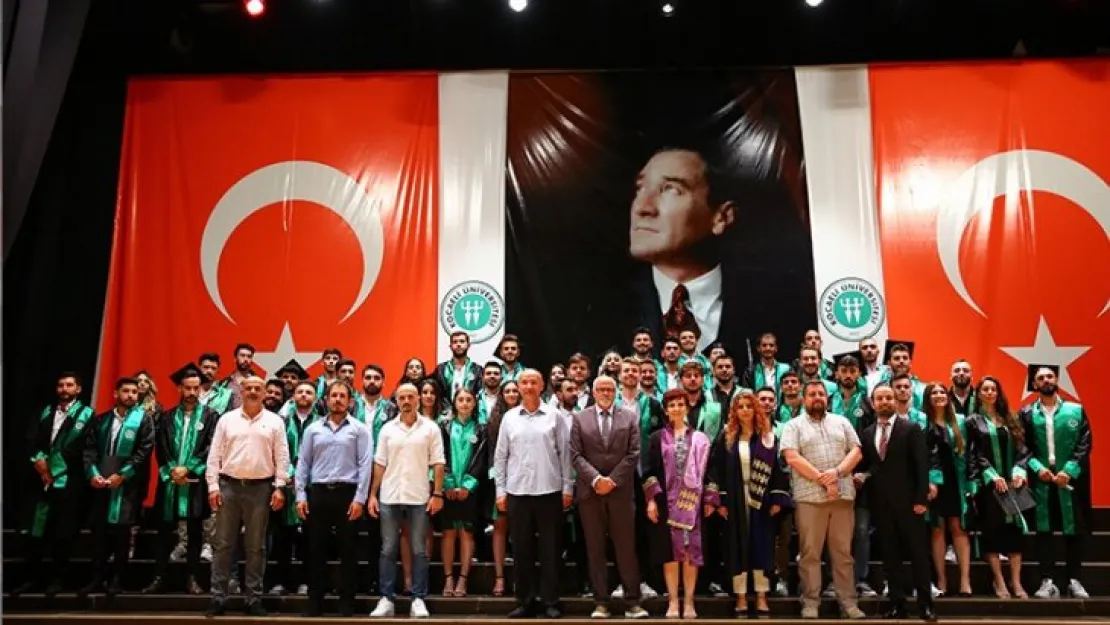Spor Bilimleri'nden 340 mezun 