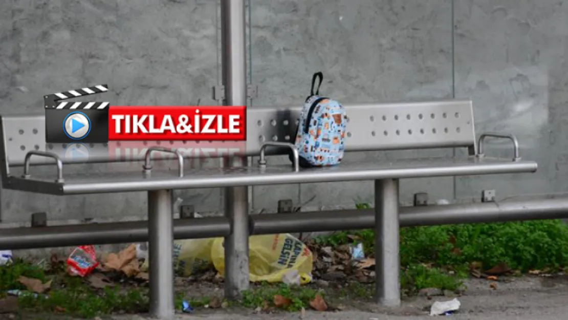 Şüpheli çanta trafiği durdurdu