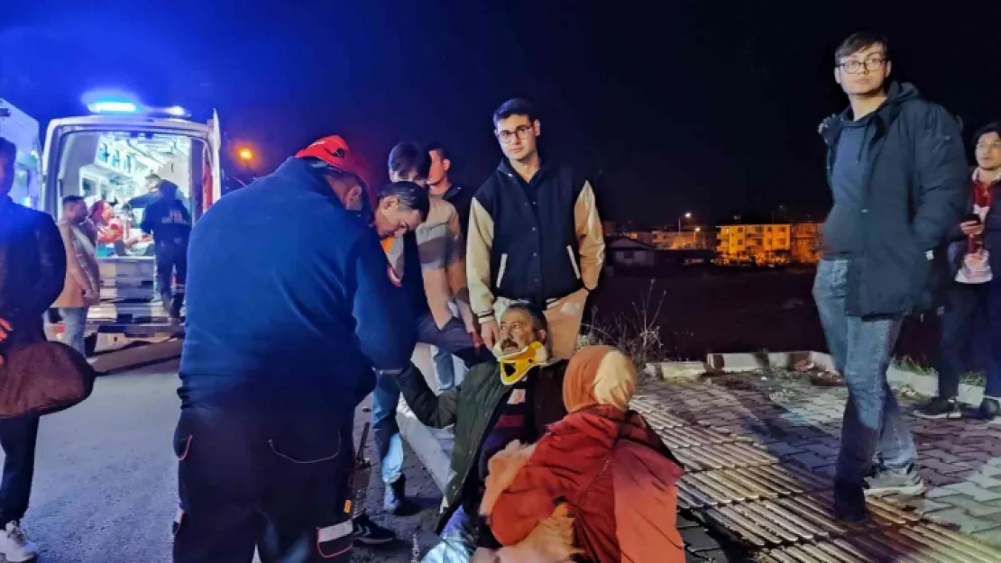 Rize'den Karasu'ya gelen aile kaza yaptı
