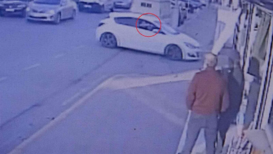 Takip ettiği husumetlisinin benzini bitince pompalı tüfekle ateş etti