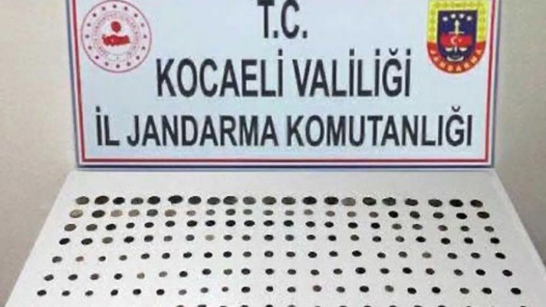 Tarihi eserlerle birlikte yakalandı