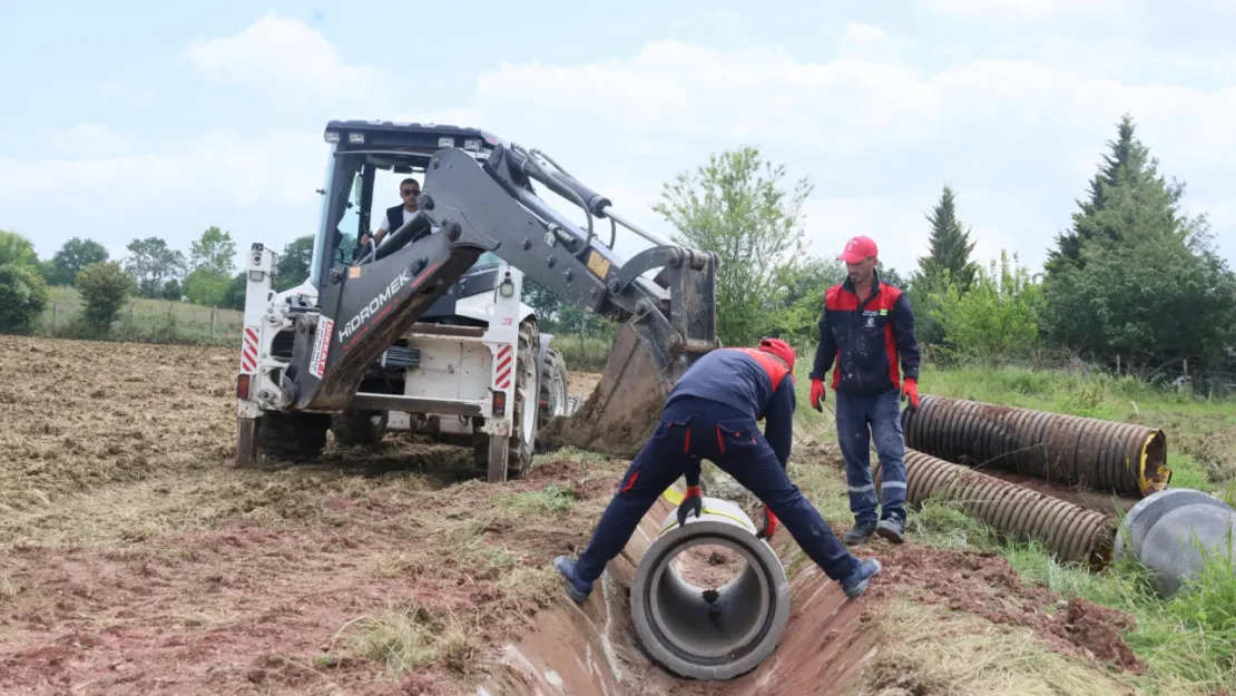 Tarıma can veren sulama kanalları temizleniyor