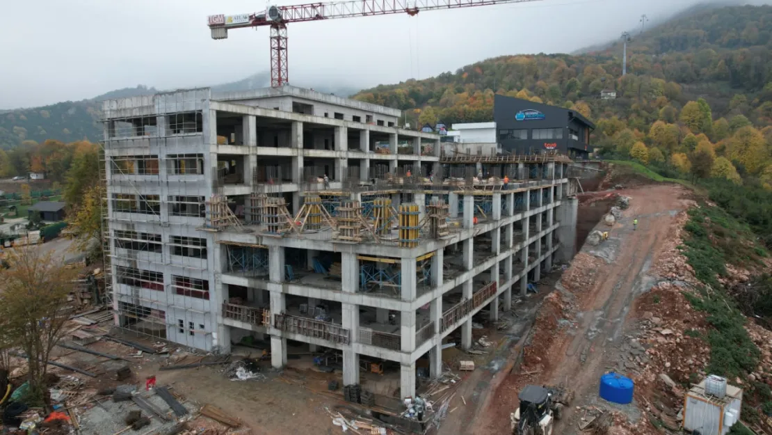 Teleferik otoparkında kaba inşaat bitmek üzere