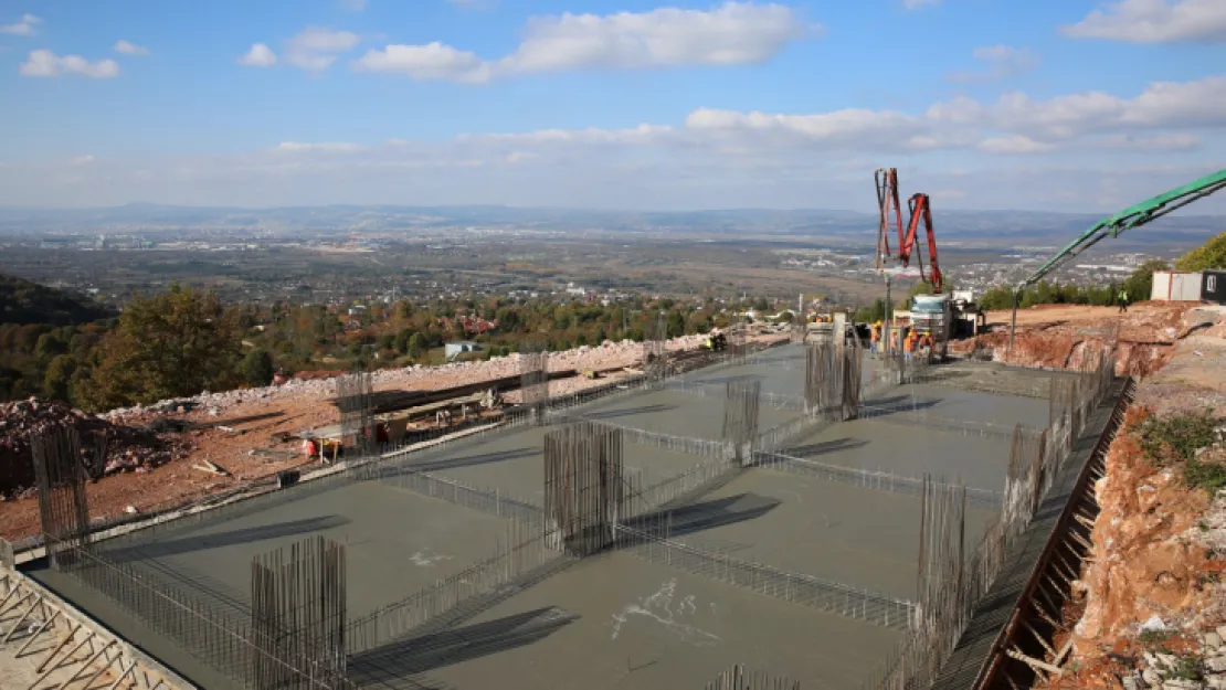 Teleferik projesinde temel betonu atıldı
