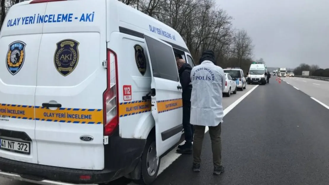 Duran otomobil içinde ölü bulundu