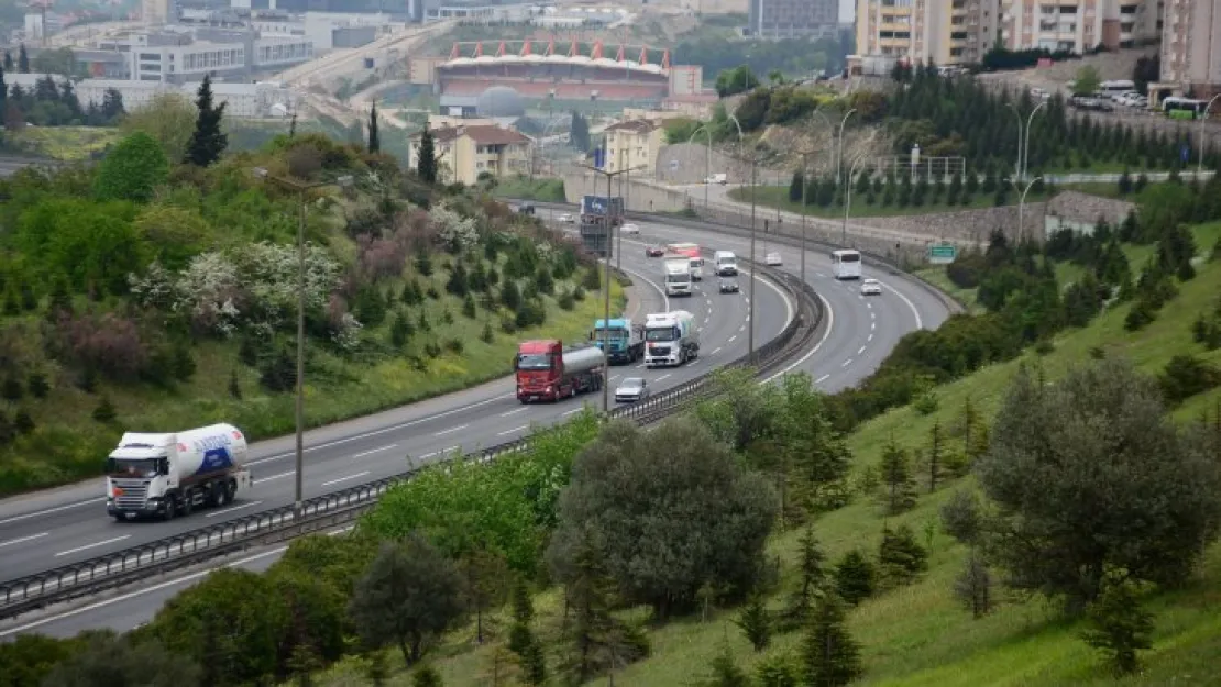 TEM Otoyolu'nun Kocaeli geçişi rahat