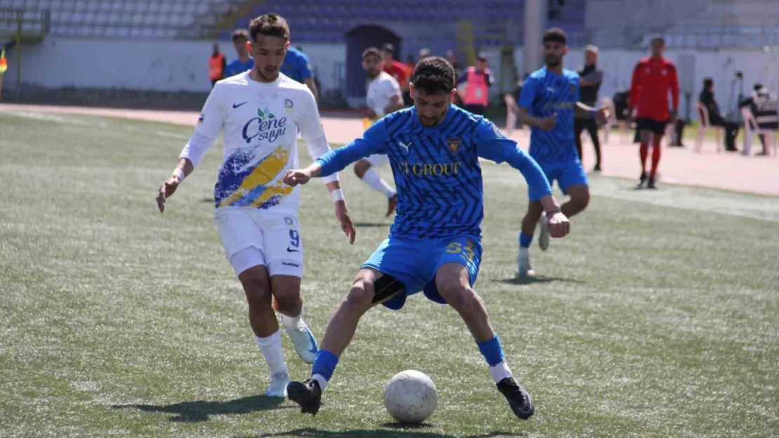 Belediye Derincespor sahasında mağlup oldu: 2 - 3