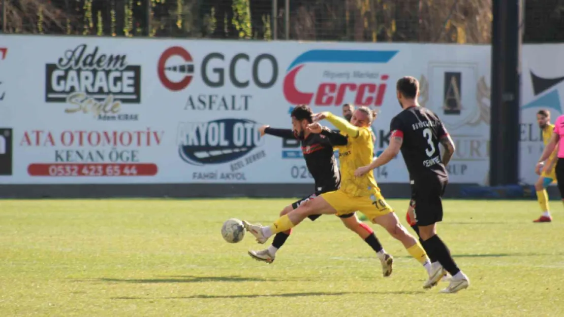 Belediye Derincespor Karşıyaka'yı geçemedi!