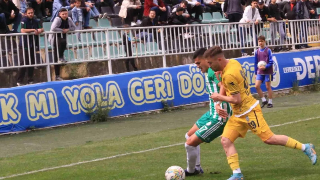 Belediye Derincespor sahasında farklı galip geldi: 3-0.