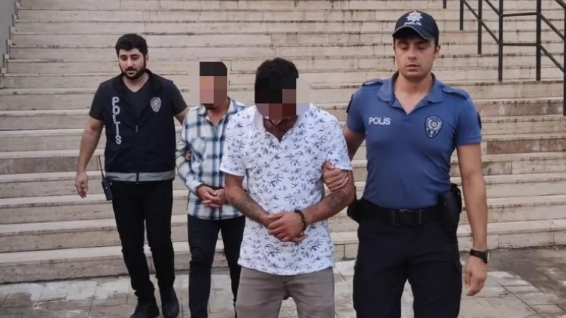 Tırdan mazot çalarken suçüstü yakalandılar