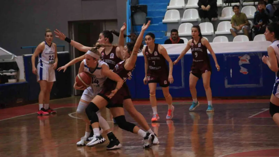 İzmit Belediyespor evinde galip geldi: 86 - 78