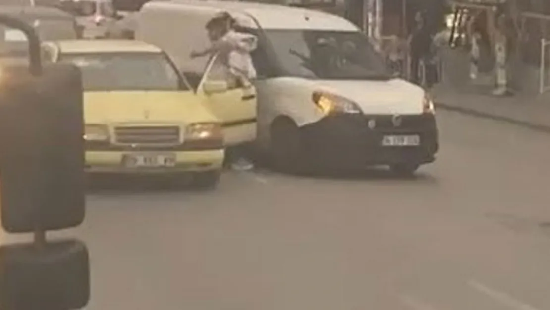 Trafikte tartıştığı sürücüye böyle saldırdı