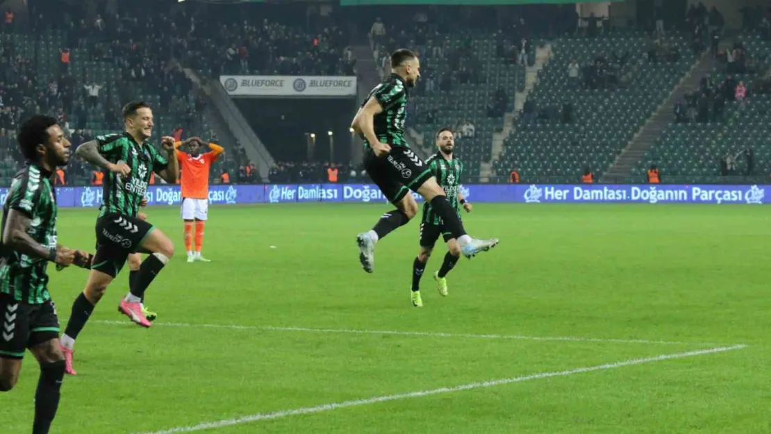 Kocaelispor, Adanaspor'u rahat geçti: 2-0