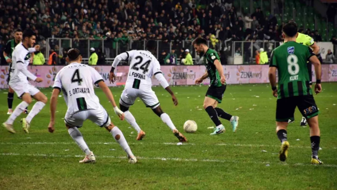 Kocaelispor, taraftarını üzdü: 3-1