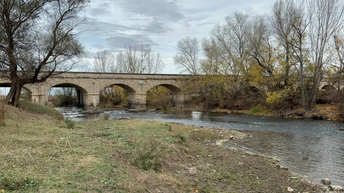 Tunca Nehri'nde kuraklık