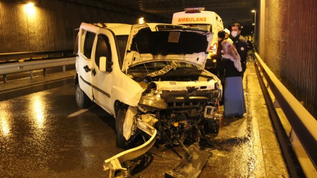 Tünelde meydana gelen kazada 3 kişi yaralandı