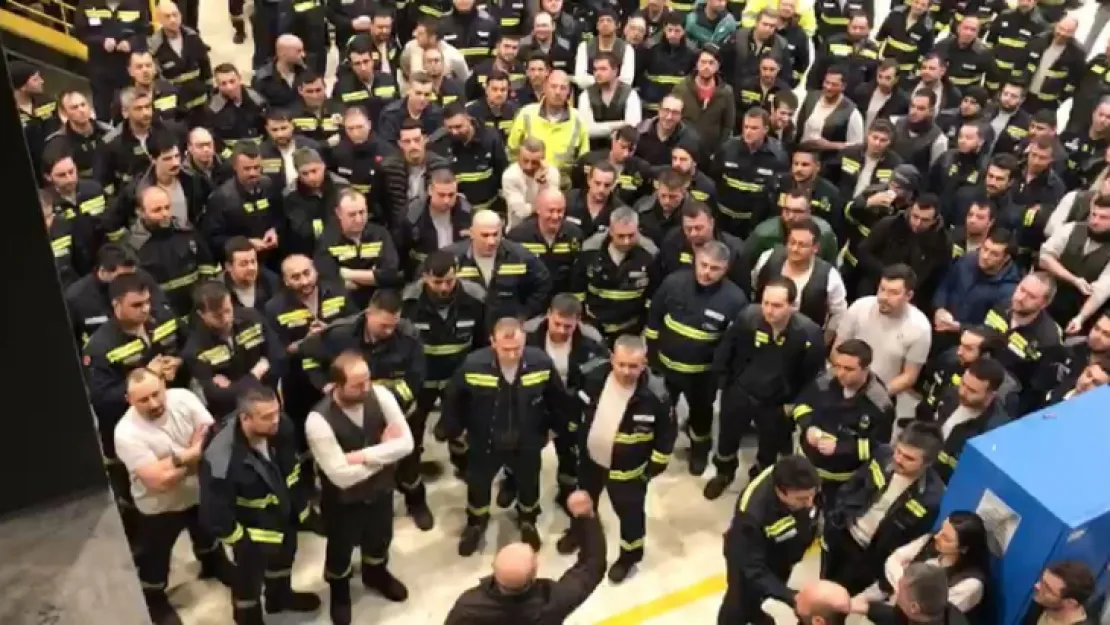 TÜPRAŞ'ta iş yavaşlatma eylemi başladı