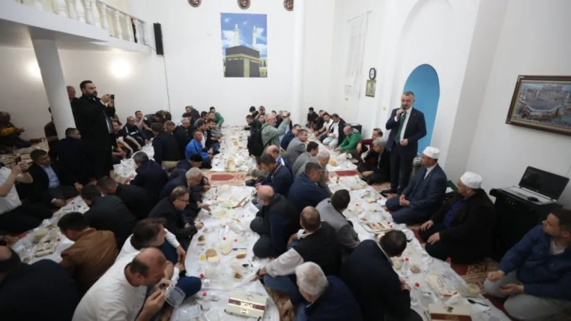 Türk köyünde iftar yaptılar