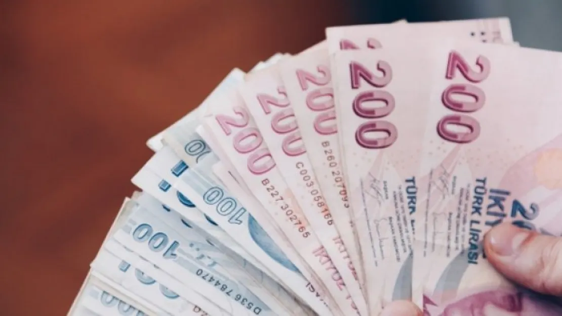 Türk Lirası yavaş yavaş düşüyor