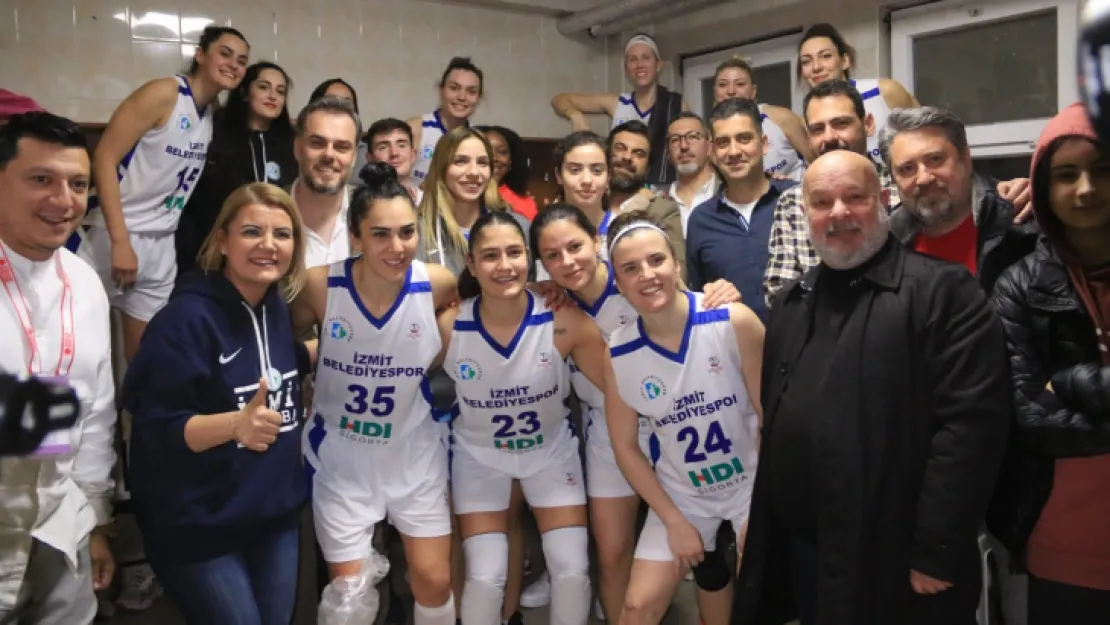 İzmit Belediyespor üst üste 10. kez galip geldi