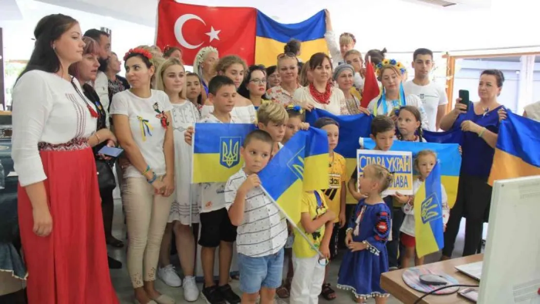 Ukraynalılar, milli marşlarını okudu