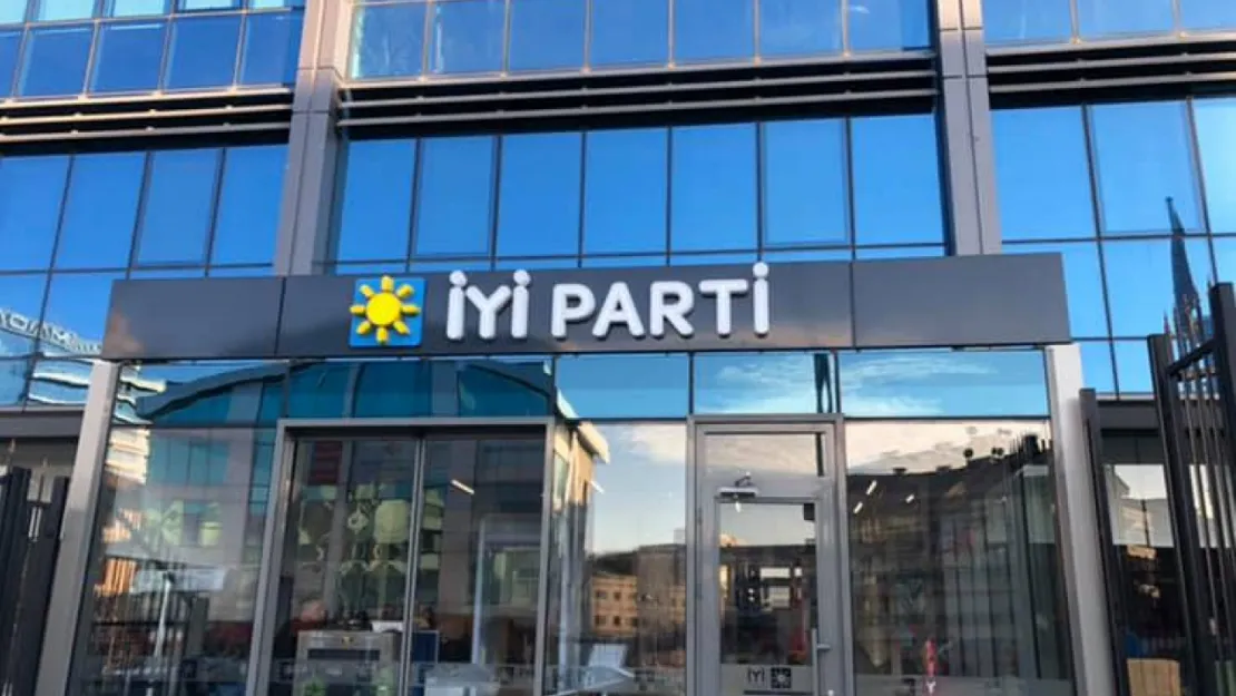 İYİ Parti'de üst düzey bir istifa daha