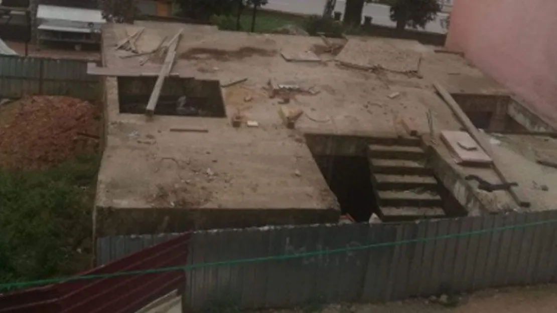 Uyuşturucu kullanan genç yüzünden mahalleli tedirgin!