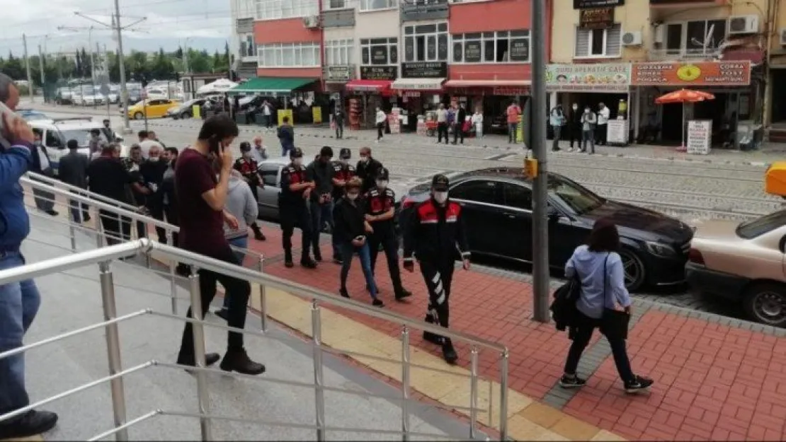 Uyuşturucu operasyonunda gözaltına alınan 2 şahıs tutuklandı