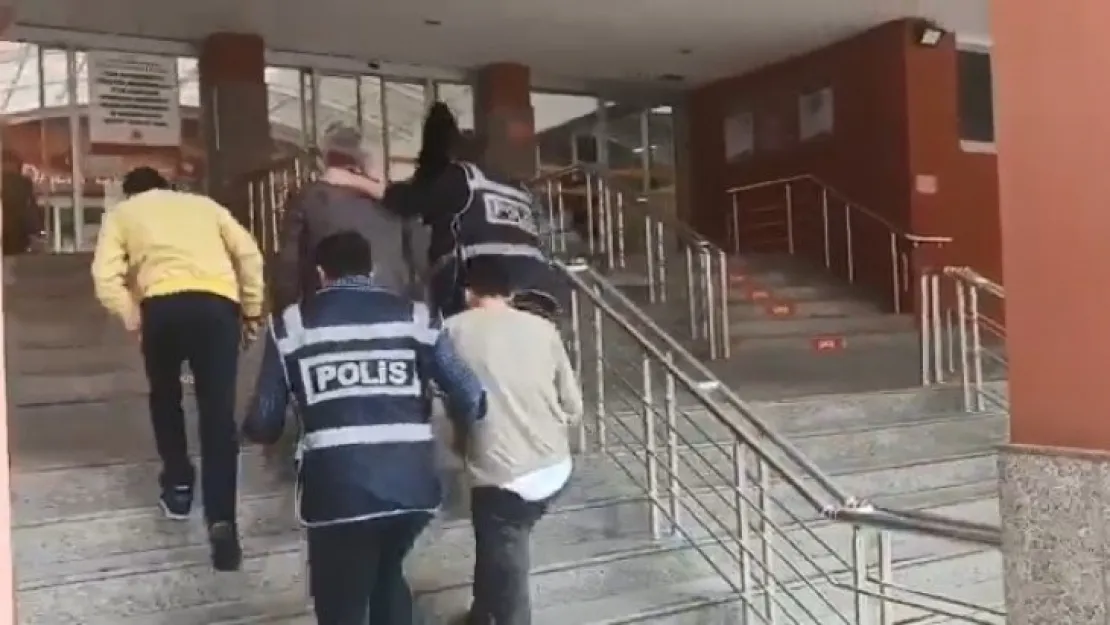 Uyuşturucu ticareti yapan 5 kişi tutuklandı