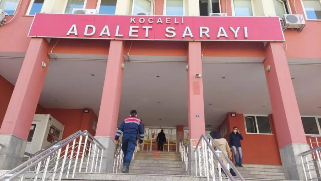Uyuşturucu ticareti yapan iki sanığa hapis cezası