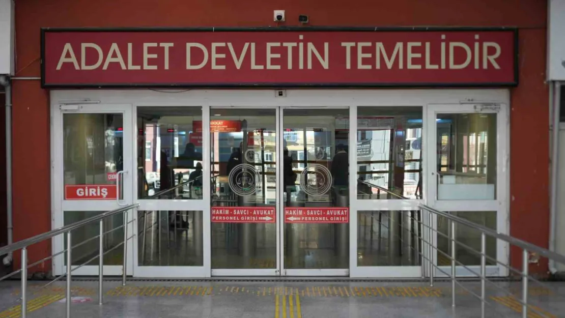 Uyuşturucu ticaretinden yargılanan 74 yaşındaki sanık: 45 senedir uyuşturucu içiyorum