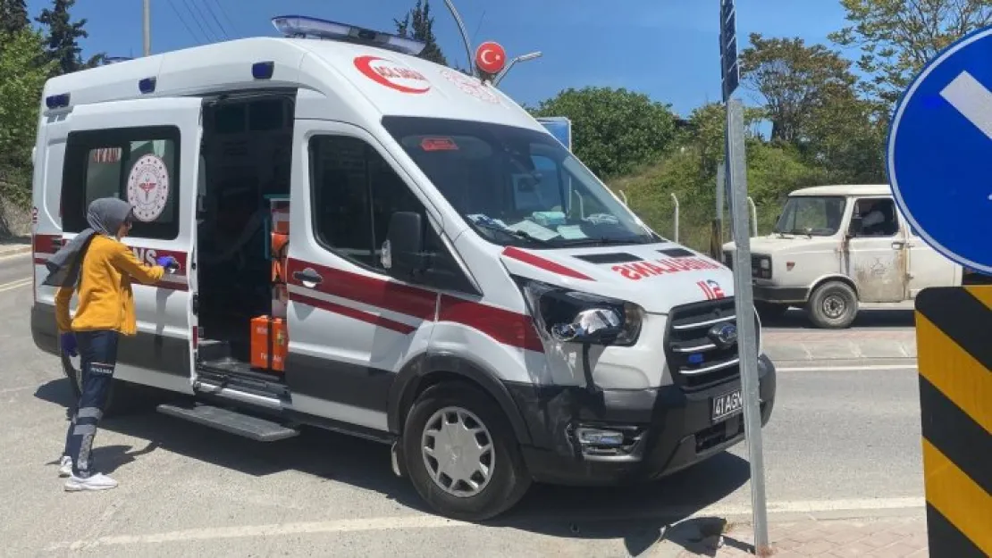 Vakaya giden ambulans kaza yaptı!