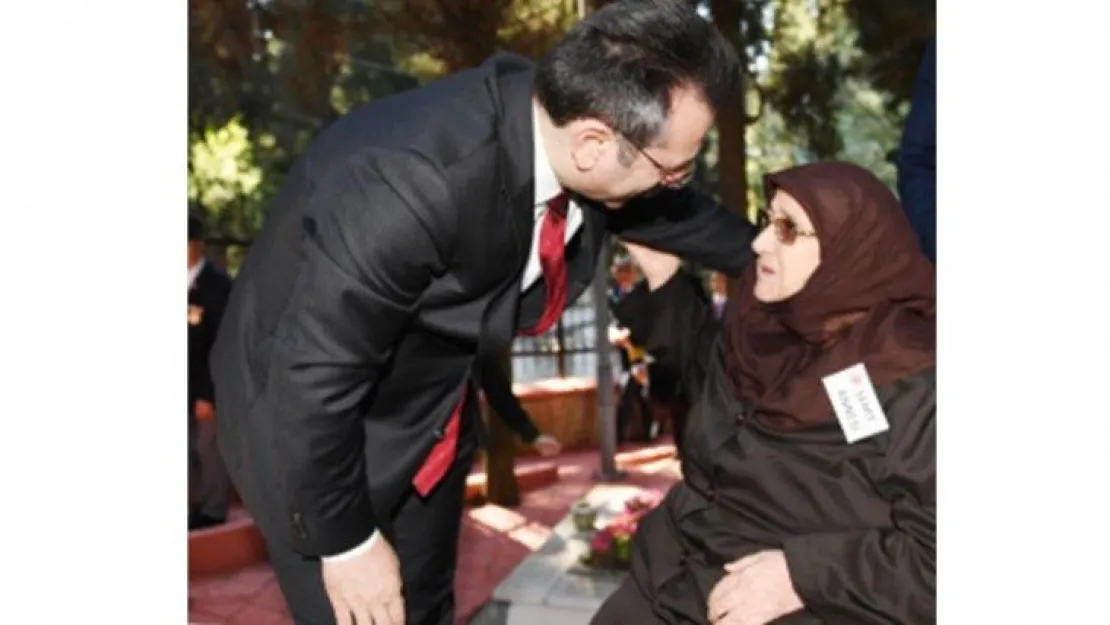 Vali Aksoy'dan Anneler Günü mesajı!