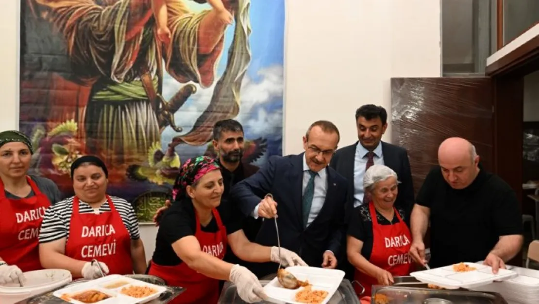 Vali Yavuz, Canlarla iftar sofrasında