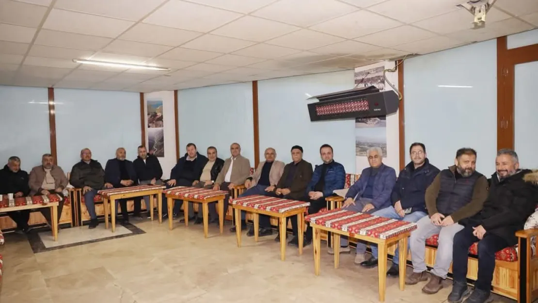 Vanlılar Derneği ilk iftarı verdi