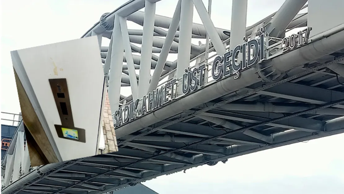 Vatandaşlardan yetkililere: Asansör çalışmıyor!