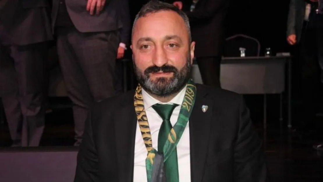 Veli Başkurt görevinden istifa etti