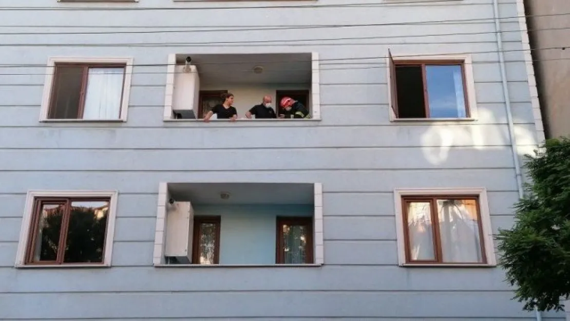 Yangın paniği sosyal mesafeyi unutturdu