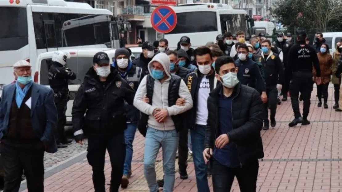 Yasadışı bahis şüphelisi 13 kişi adliyeye sevk edildi