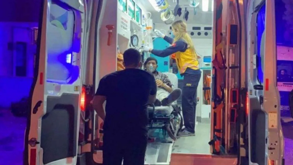 Yaşlı adam ısınmak isterken canından oluyordu