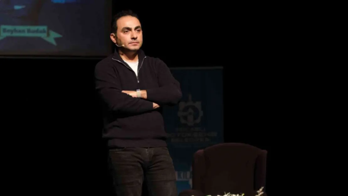 Yazar Budak: Ebeveynlerin çaba göstermesi gerekiyor