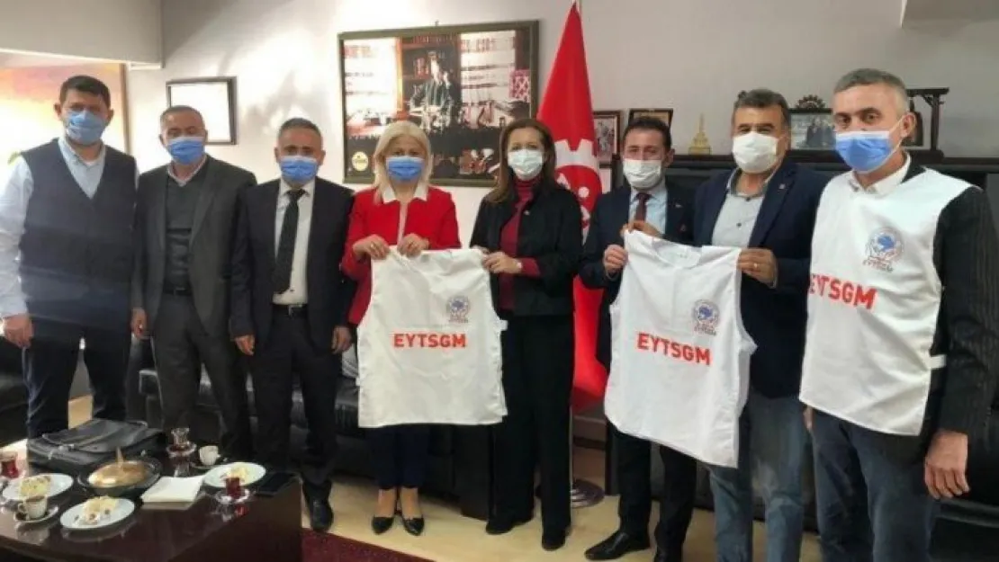 Yeni kurulan dernek hızlı başladı