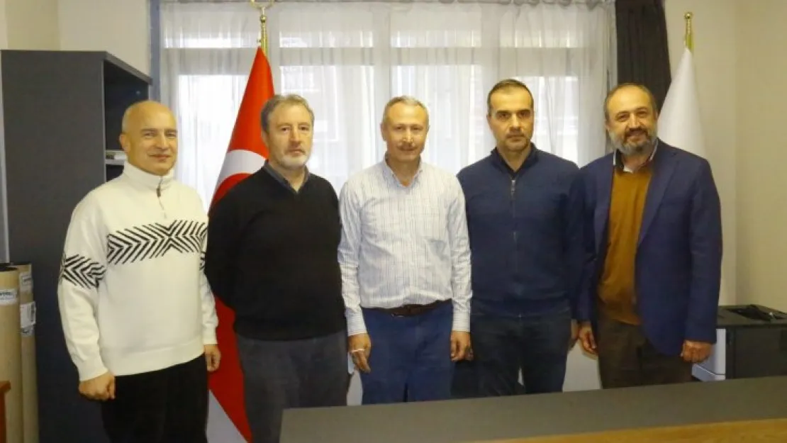 Yeşilay yeni binasında