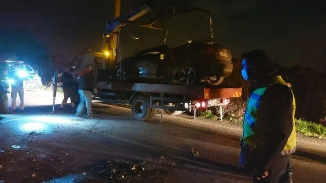 Yoldan çıkıp şarampole uçtu