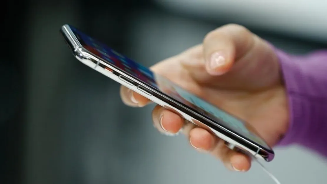 Yurtdışından getirilen cep telefonu için ödenecek bedel belli oldu