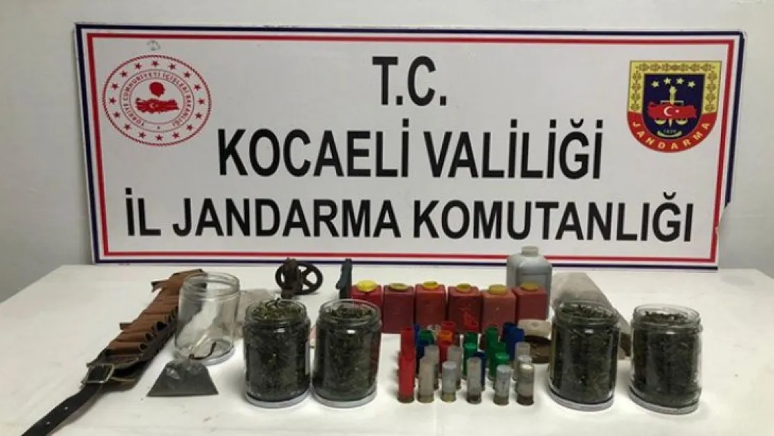 Zehirleri piyasaya süremeden yakalandı