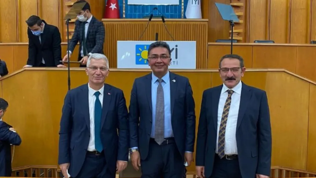 Zekeriya Özak İyi Parti'ye geçti