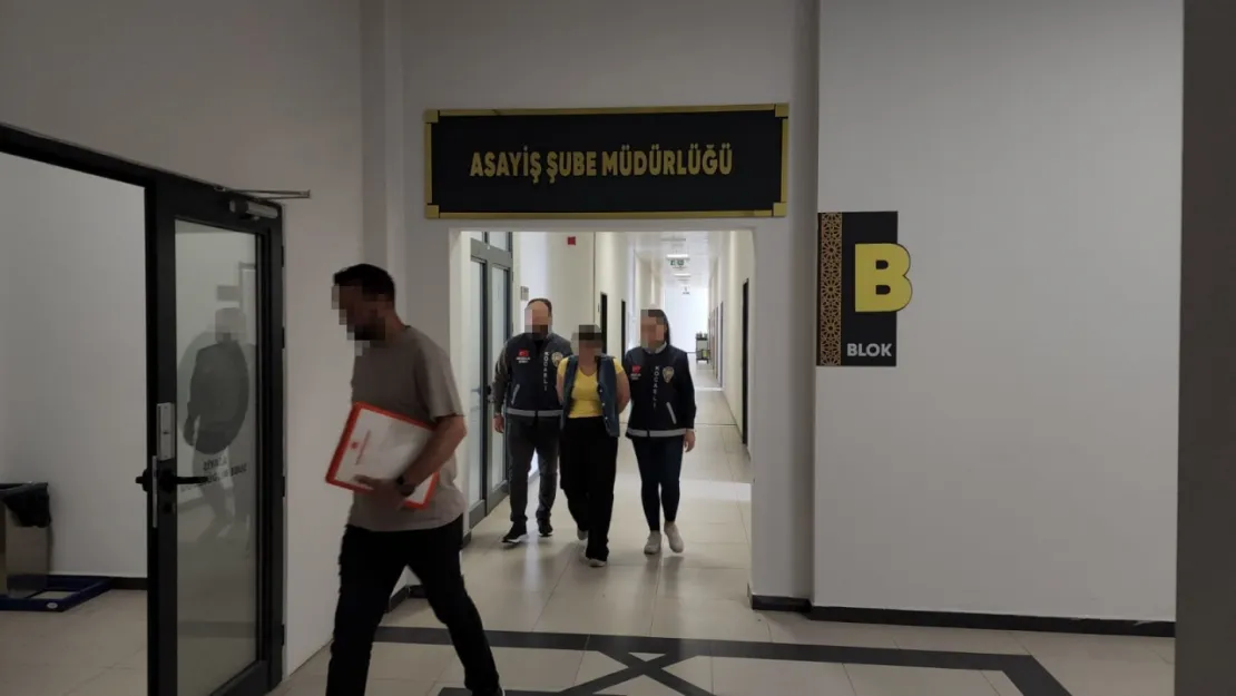 Ziynet eşyası ve nakit para çalan 2 şüpheli yakalandı